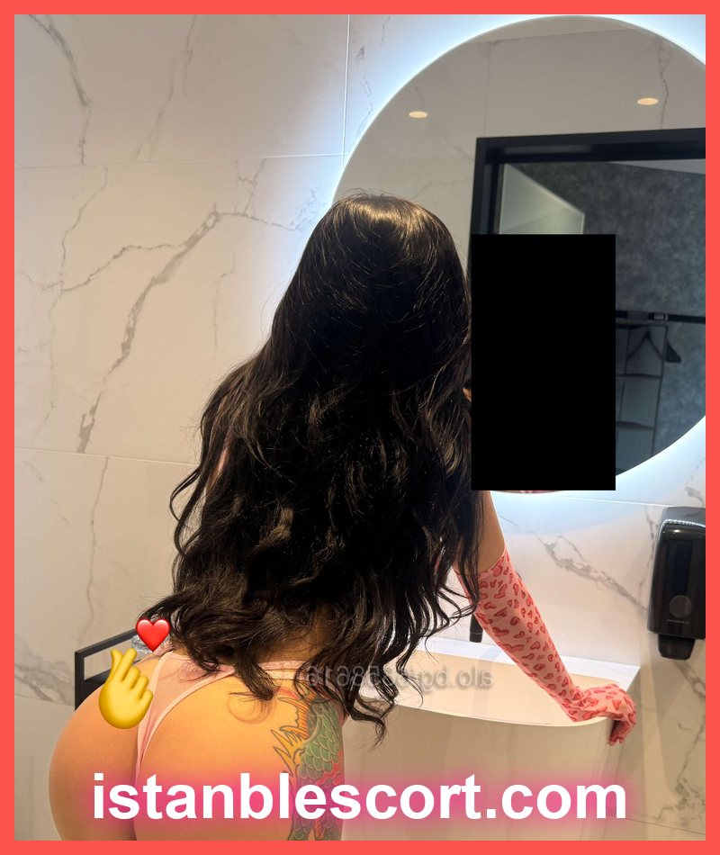 Dilara, 32 — Kanarya vitrin kartı